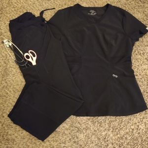 Cherokee Infinity Scrub Set